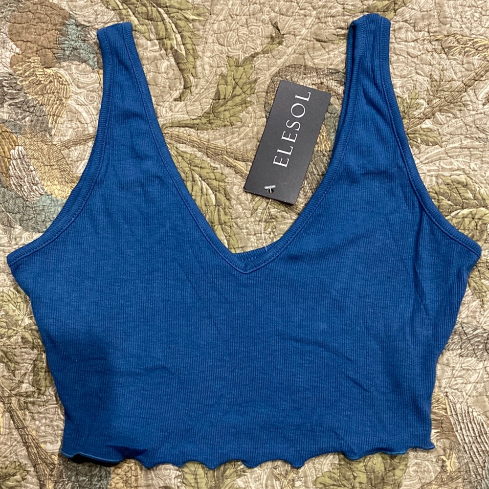 ELESOL Women’s Basic V Neck Crop Top